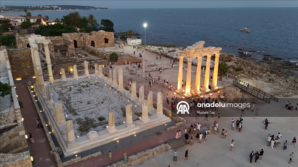 Antik ve modern yaşamın buluştuğu kent: Side