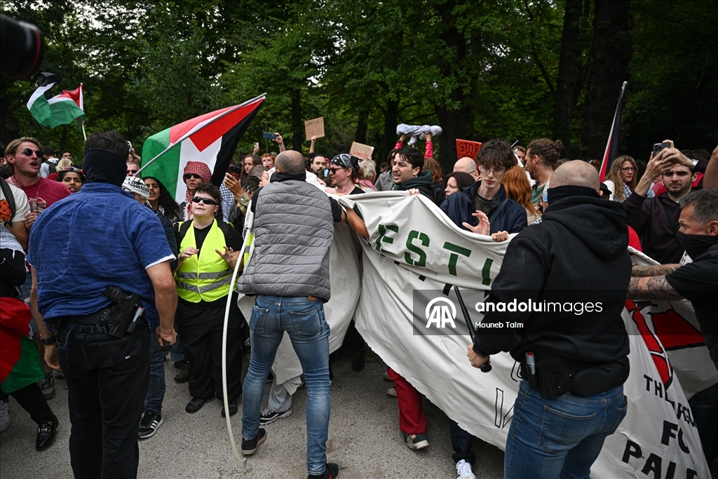 Перед парламентом Нидерландов прошла акция в поддержку Палестины: задержания и вмешательство полиции