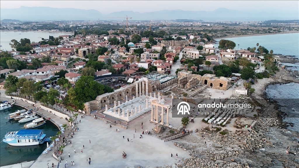 Antik ve modern yaşamın buluştuğu kent: Side