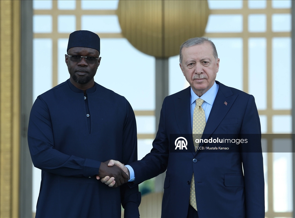 Cumhurbaşkanı Erdoğan, Senegal Başbakanı Sonko'yu resmi törenle karşıladı