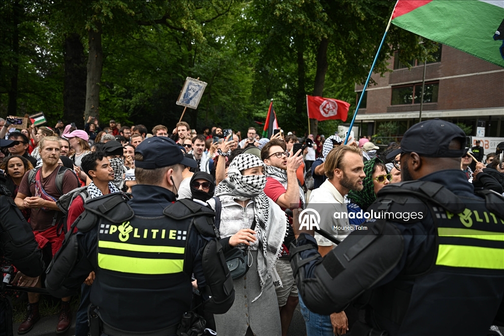 Hollanda Parlamentosu önünde Filistin'e destek gösterisi: Gözaltılar ve müdahaleler