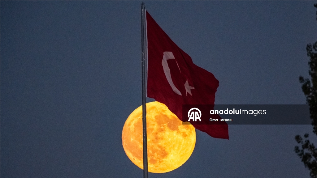Karaman'da dolunay