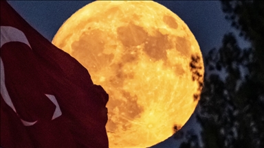 Karaman'da dolunay