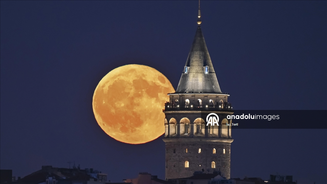 İstanbul'da dolunay