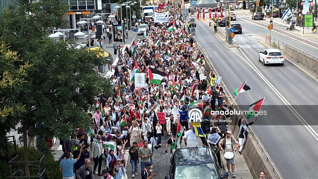 İsveç'te İsrail'in Gazze'yi işgal planı protesto edildi
