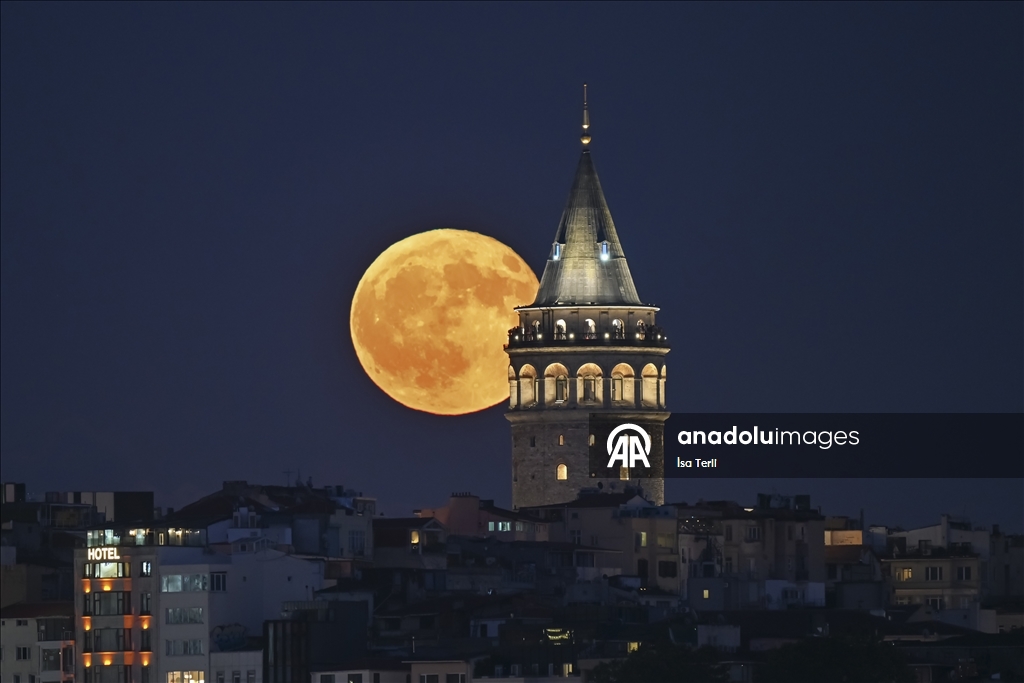 İstanbul'da dolunay