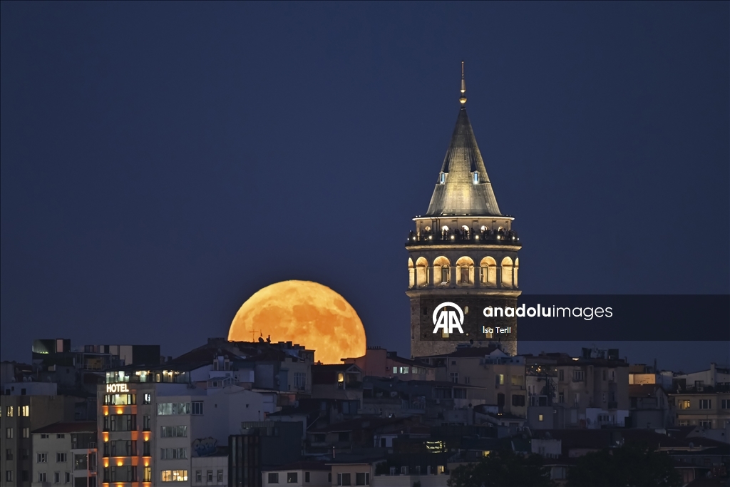İstanbul'da dolunay