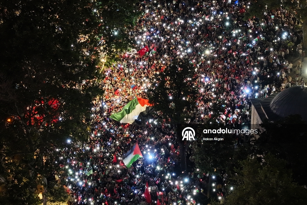 İstanbul’da "Gazze'ye Umut Işığı Ol" yürüyüşü