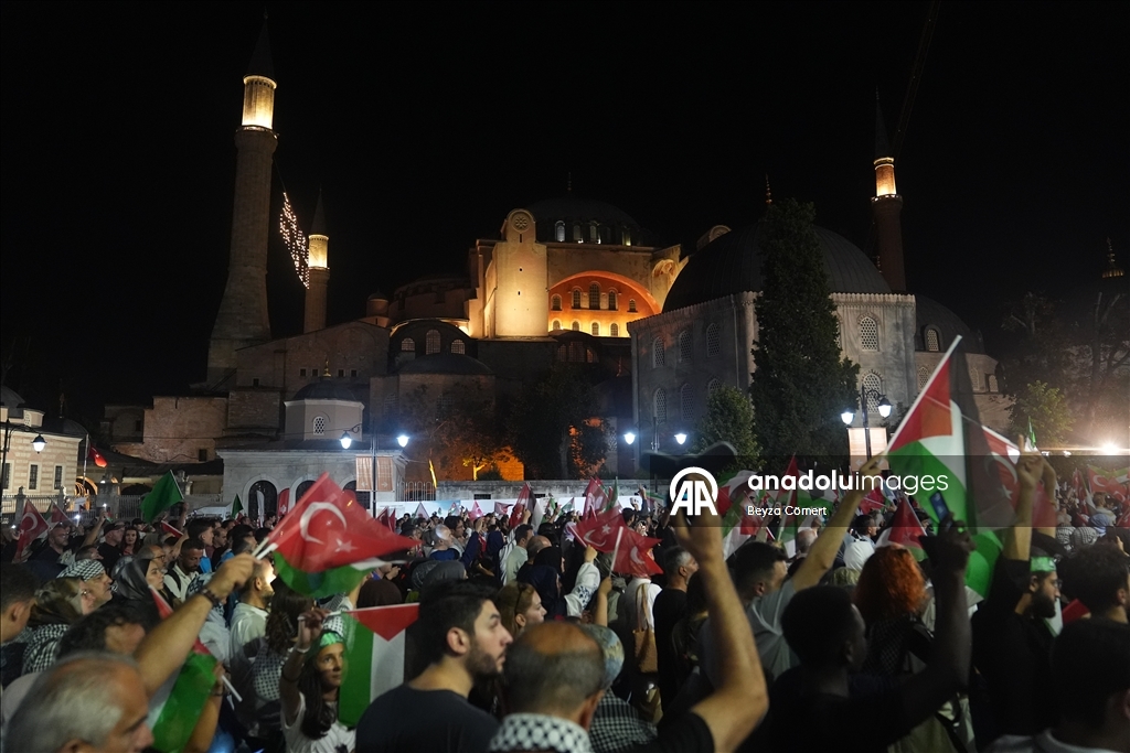 İstanbul’da 'Gazze'ye Umut Işığı Ol' yürüyüşü