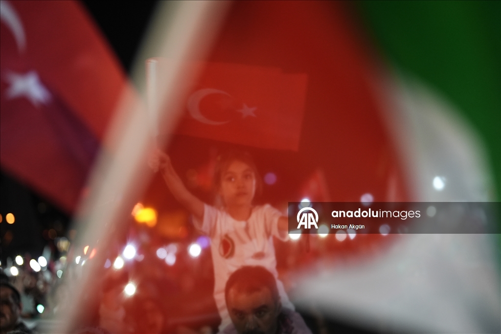 İstanbul’da 'Gazze'ye Umut Işığı Ol' yürüyüşü