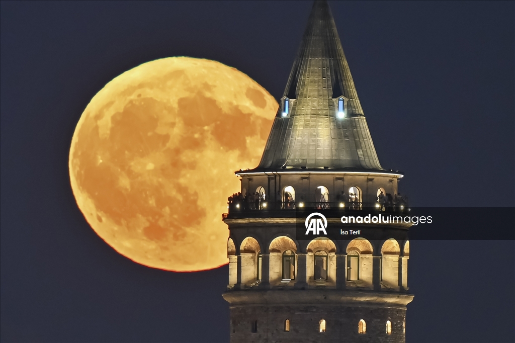 İstanbul'da dolunay