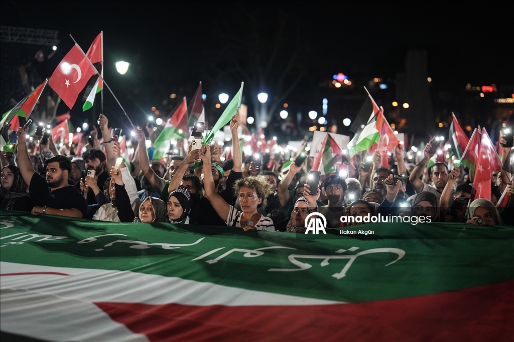 İstanbul’da 'Gazze'ye Umut Işığı Ol' yürüyüşü
