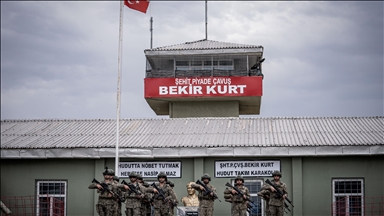 Ağrı'da sınırda ileri teknolojiyle gücüne güç katan Mehmetçik yasa dışı geçişleri engelliyor 