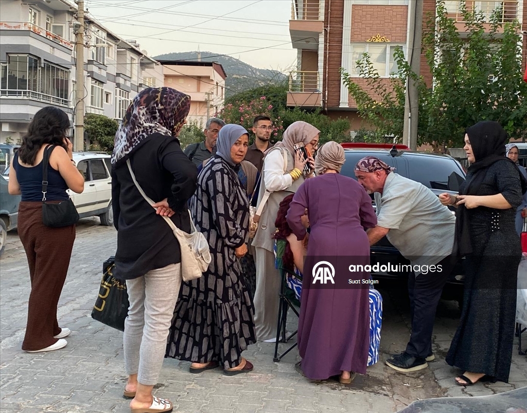 Balıkesir'de 6,1 büyüklüğünde deprem