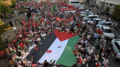 Gazze'ye insani yardım koridoru açılması için Ankara'da yürüyüş düzenlendi