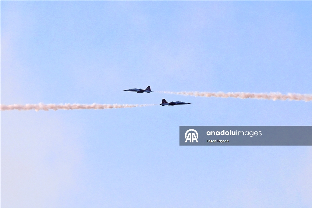 Turkish Stars perform demonstration flight in Turkiye's Trabzon