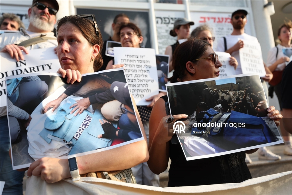 Tel Aviv’de gazetecilerden ‘Gazze’de basına yönelik saldırılar dursun’ protestosu