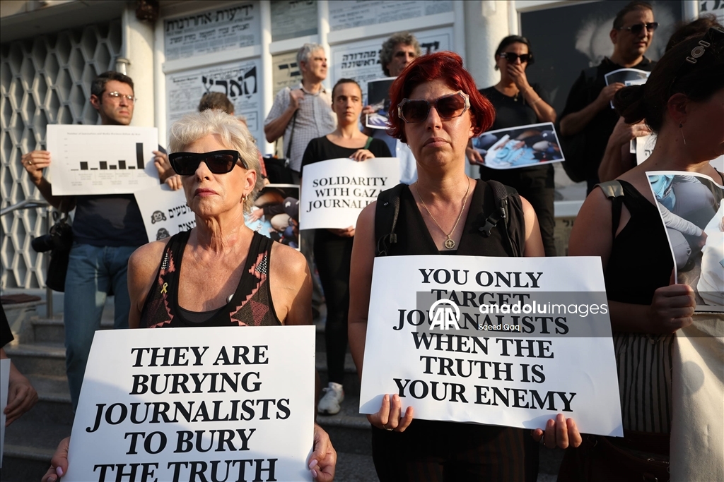 Tel Aviv’de gazetecilerden ‘Gazze’de basına yönelik saldırılar dursun’ protestosu