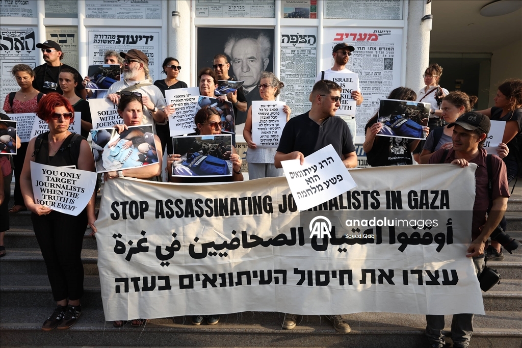 Tel Aviv’de gazetecilerden ‘Gazze’de basına yönelik saldırılar dursun’ protestosu