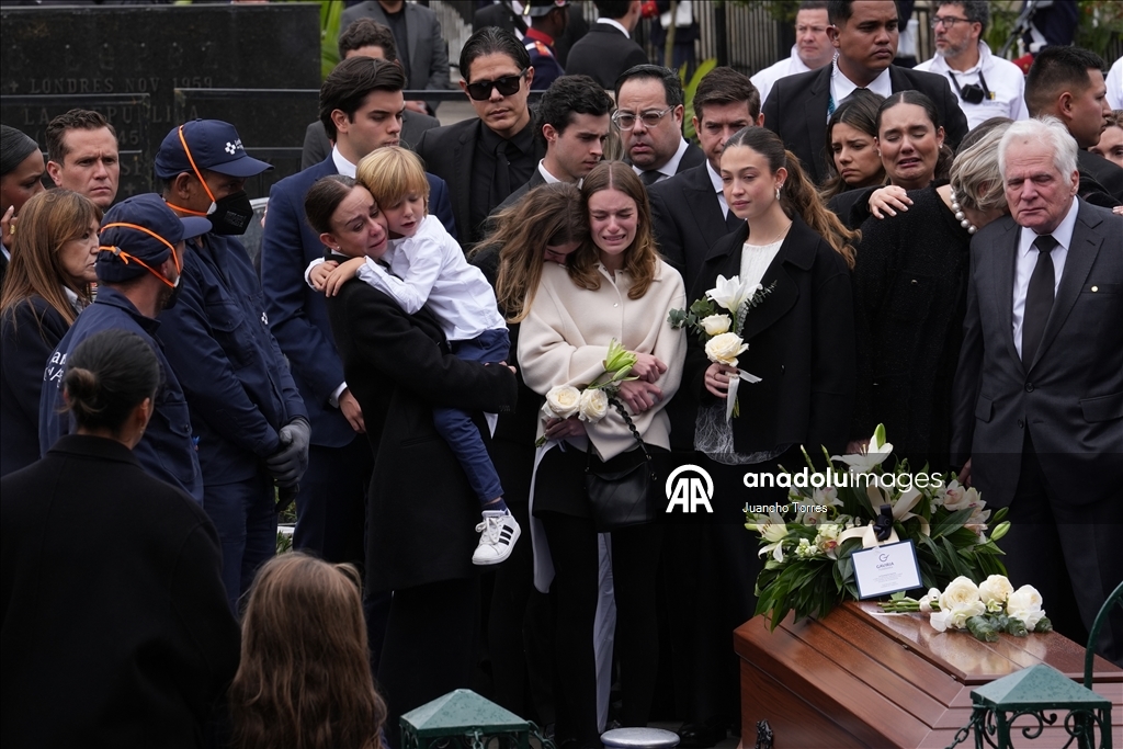 Colombia Bids Farewell to Slain Presidential Candidate Miguel Uribe