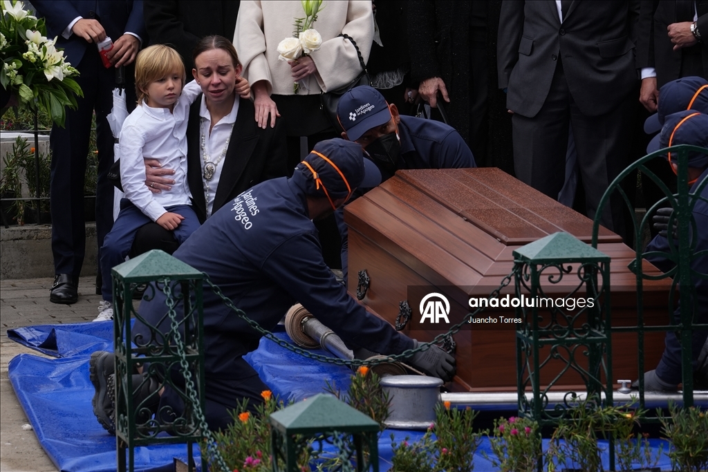 Colombia Bids Farewell to Slain Presidential Candidate Miguel Uribe