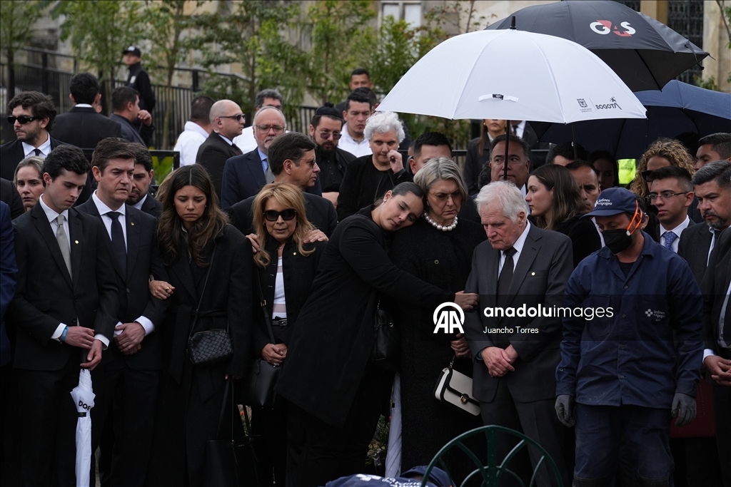 Colombia Bids Farewell to Slain Presidential Candidate Miguel Uribe