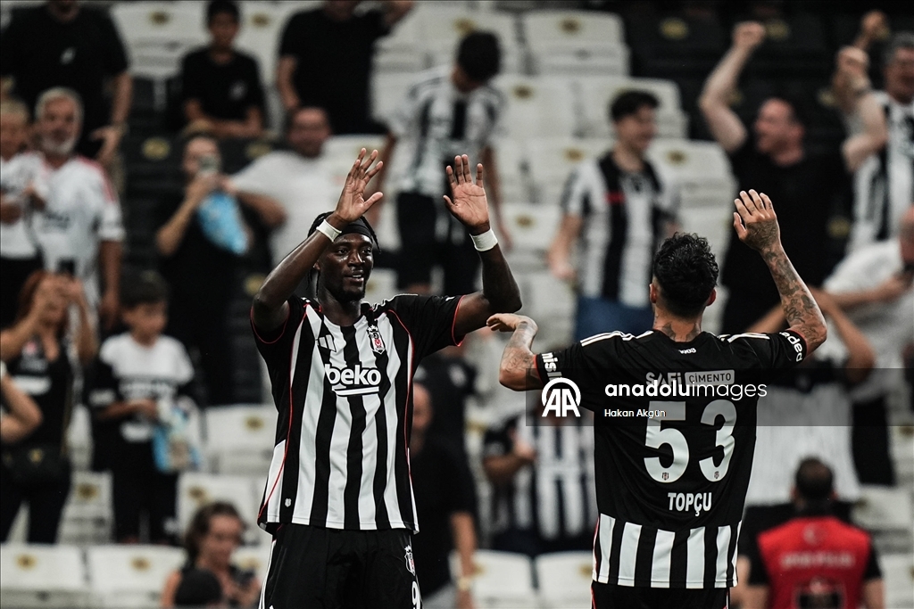 Beşiktaş - St. Patricks 