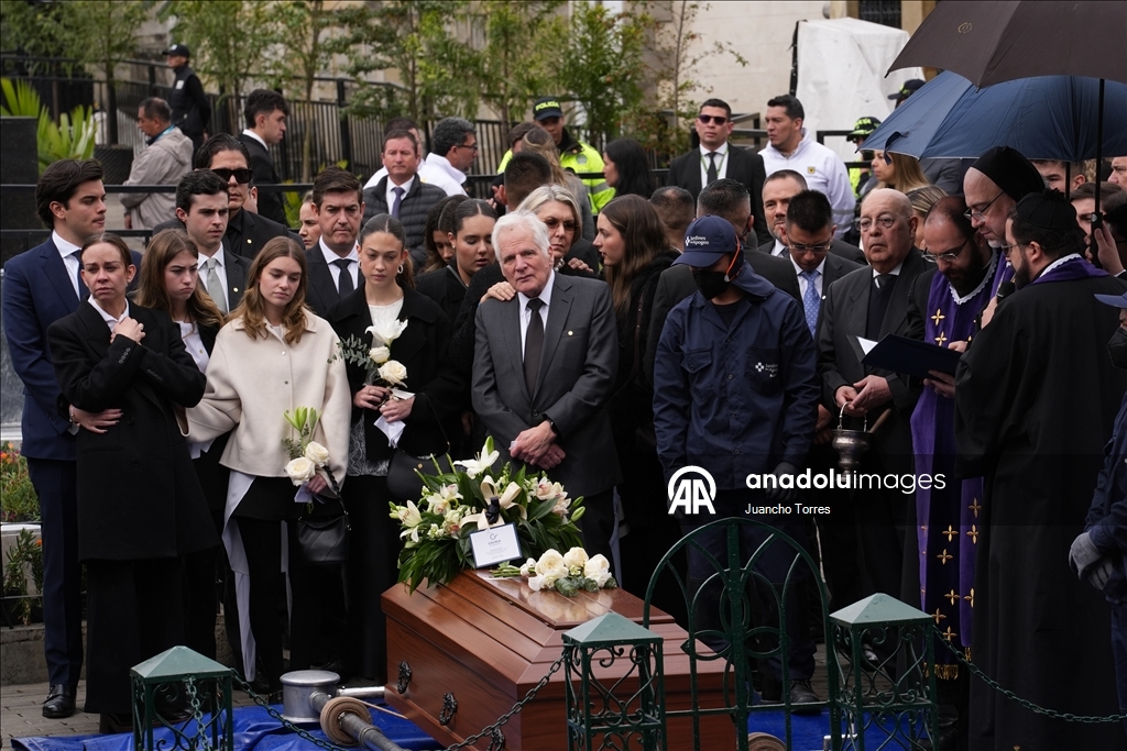 Colombia Bids Farewell to Slain Presidential Candidate Miguel Uribe
