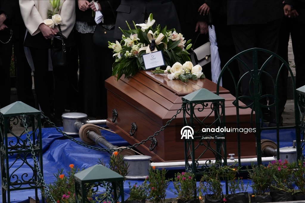 Colombia Bids Farewell to Slain Presidential Candidate Miguel Uribe