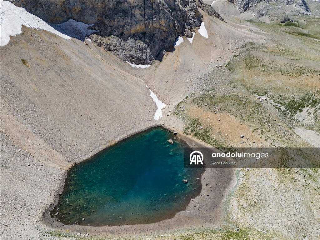 Tunceli'de dağcılık faaliyetleri 3 bin rakımdaki buzul göllerinin tanınırlığını artırdı
