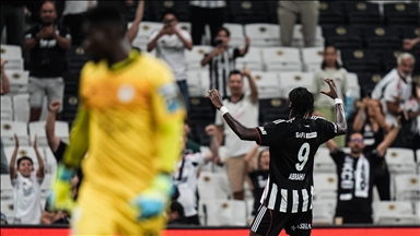 Beşiktaş - St. Patrick's