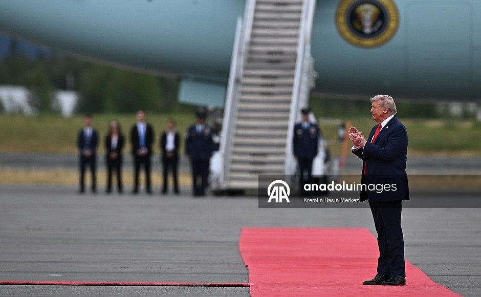 Президенты РФ и США прибыли в Анкоридж для проведения саммита