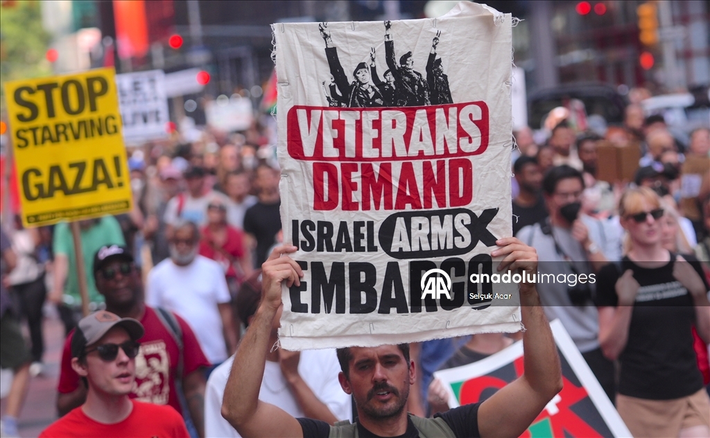 В Нью-Йорке прошла акция протеста против голода и убийства сотрудников СМИ в Газе