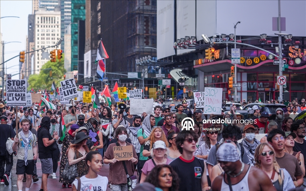 В Нью-Йорке прошла акция протеста против голода и убийства сотрудников СМИ в Газе