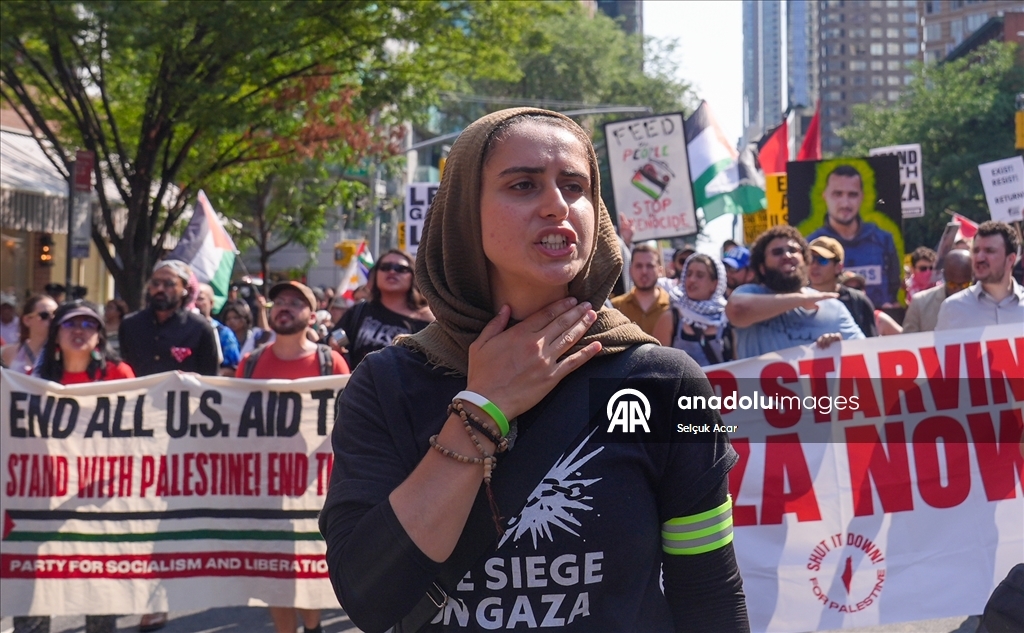 В Нью-Йорке прошла акция протеста против голода и убийства сотрудников СМИ в Газе