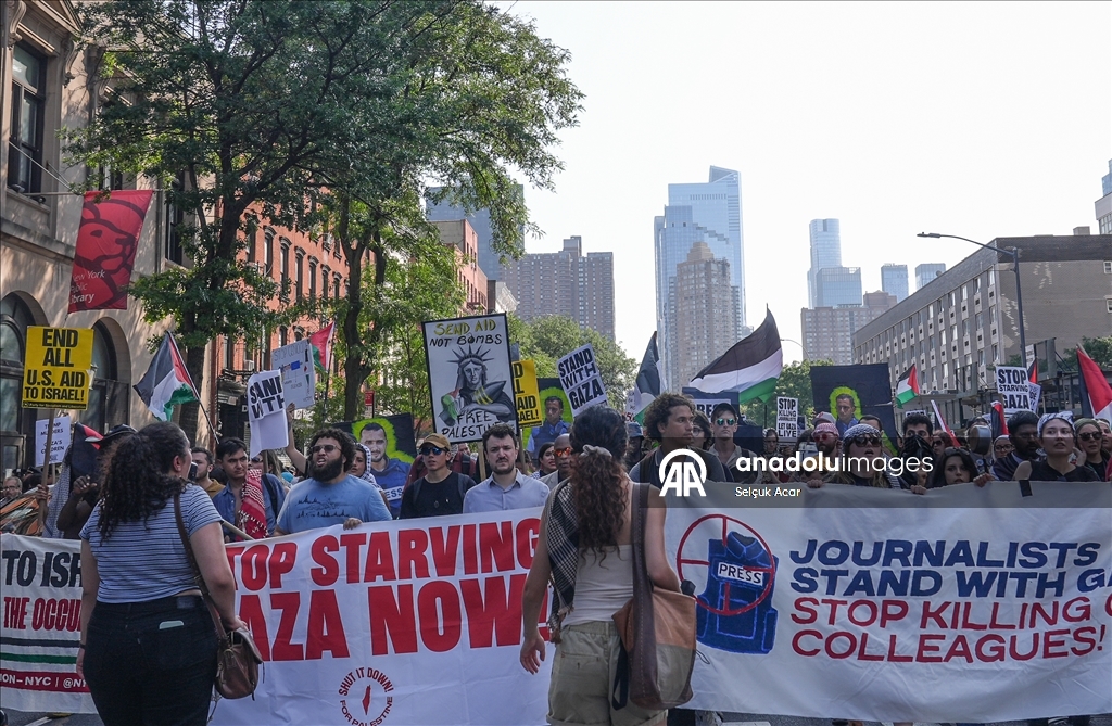 В Нью-Йорке прошла акция протеста против голода и убийства сотрудников СМИ в Газе
