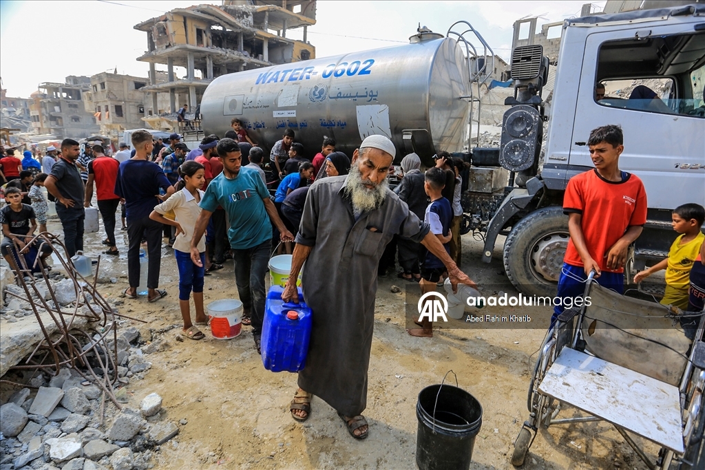 İsrail saldırıları altındaki Gazze'de su sıkıntısı