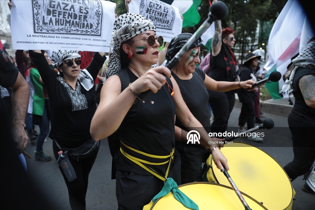 Gazeteci ölümleri ve Gazze’deki açlık Meksika’da protesto edildi