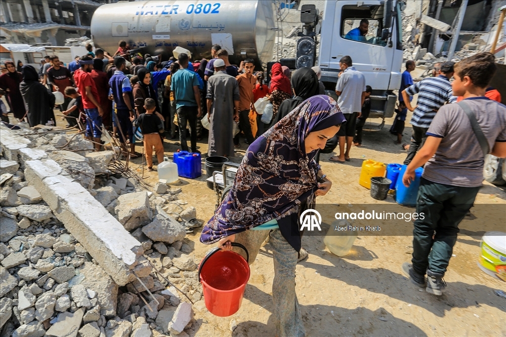 İsrail saldırıları altındaki Gazze'de su sıkıntısı
