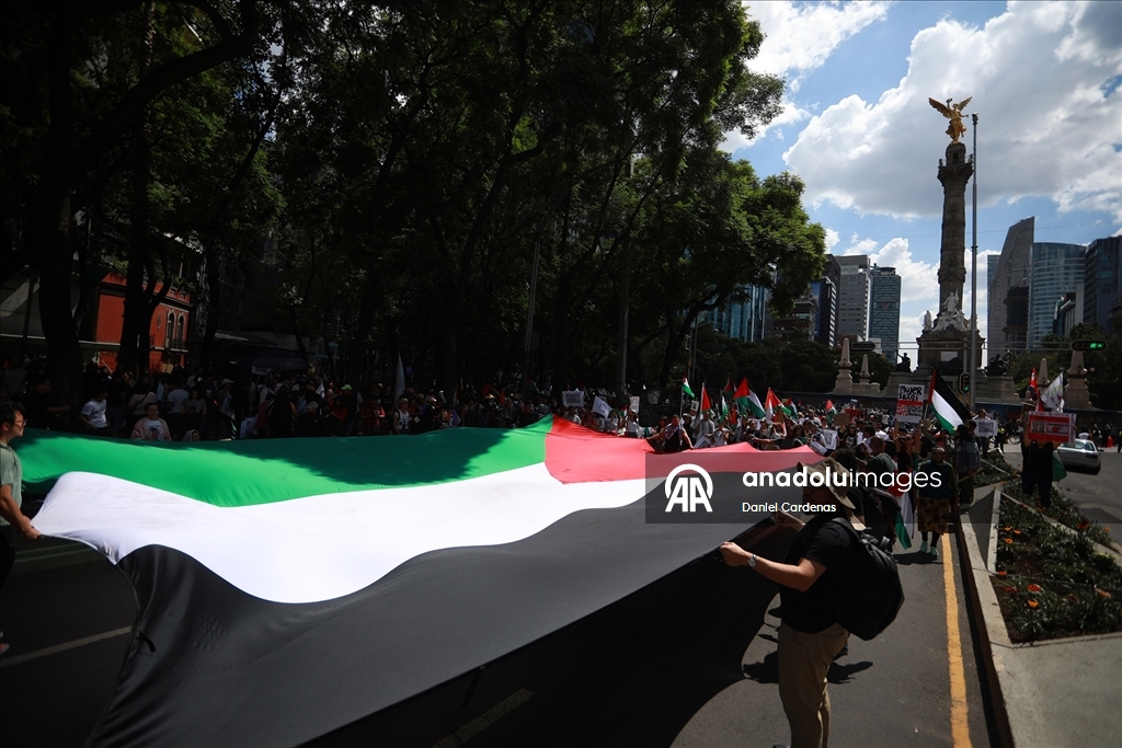 Gazeteci ölümleri ve Gazze’deki açlık Meksika’da protesto edildi