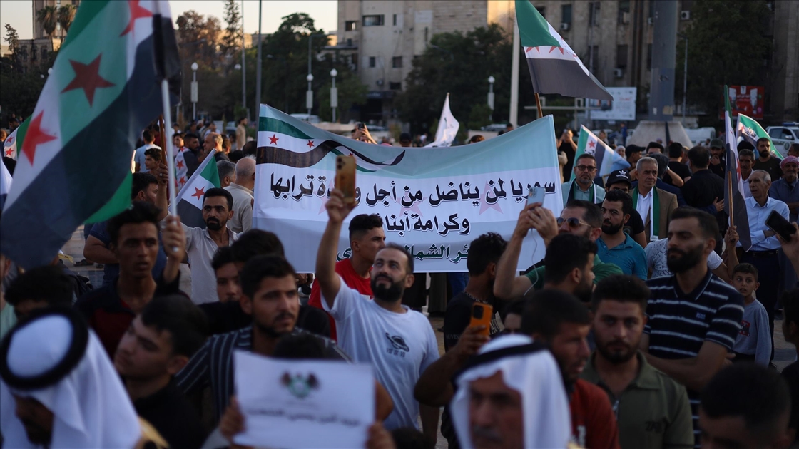 Halep’te bölünme karşıtı protesto düzenlendi