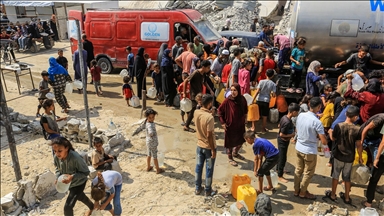 İsrail saldırıları altındaki Gazze'de su sıkıntısı