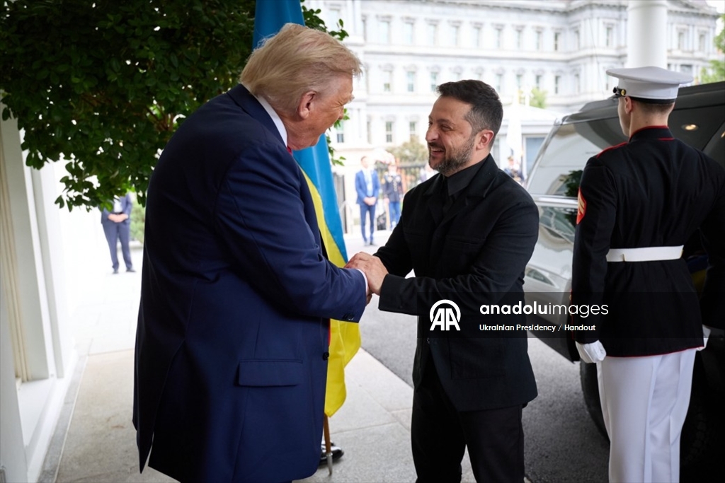Volodimir Zelenskiy, Washington'da Donald Trump ile görüştü