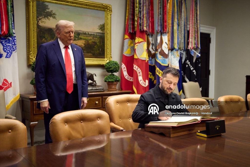 Volodimir Zelenskiy, Washington'da Donald Trump ile görüştü