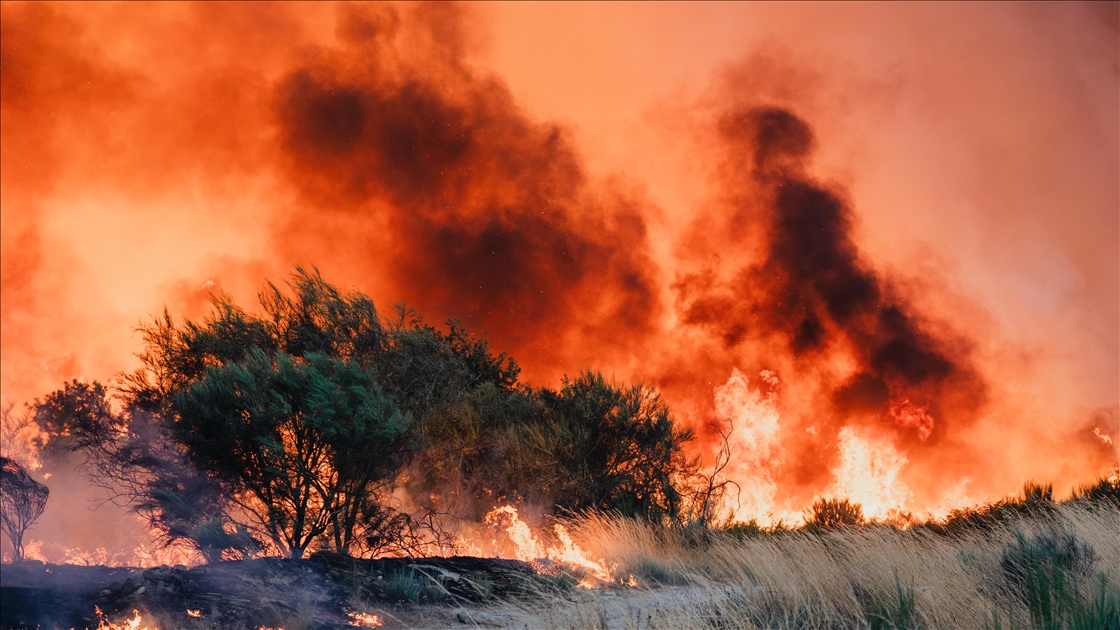 Firefighting efforts continue in Spain's Galicia