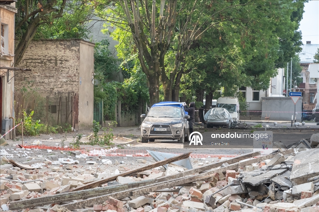 Во Львове зафиксированы массированные удары с применением ракет и дронов
