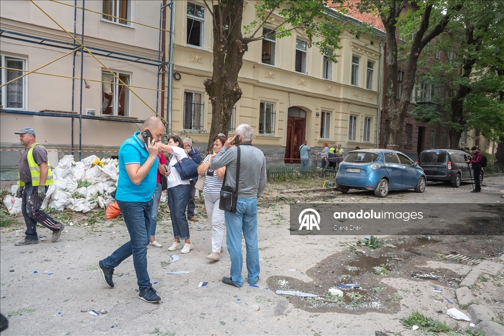Во Львове зафиксированы массированные удары с применением ракет и дронов