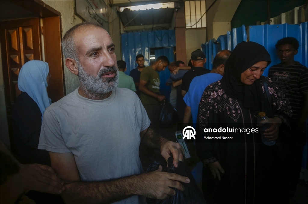 إسرائيل تفرج عن 10 أسرى من غزة بعد اعتقالهم لأشهر بظروف غير إنسانية