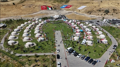 Bitlis'in Ahlat ilçesinde Malazgirt Zaferi'nin 954. yıl dönümü etkinlikleri başladı