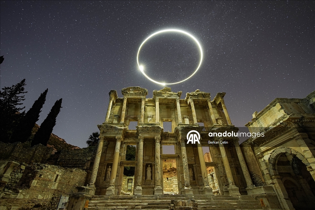 Efes Antik Kenti'nde yıldızlı gece